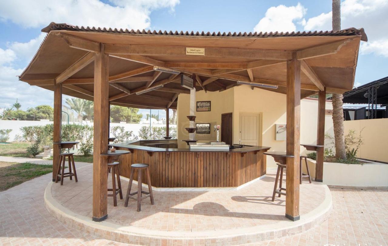 Green Palm Midoun Luaran gambar