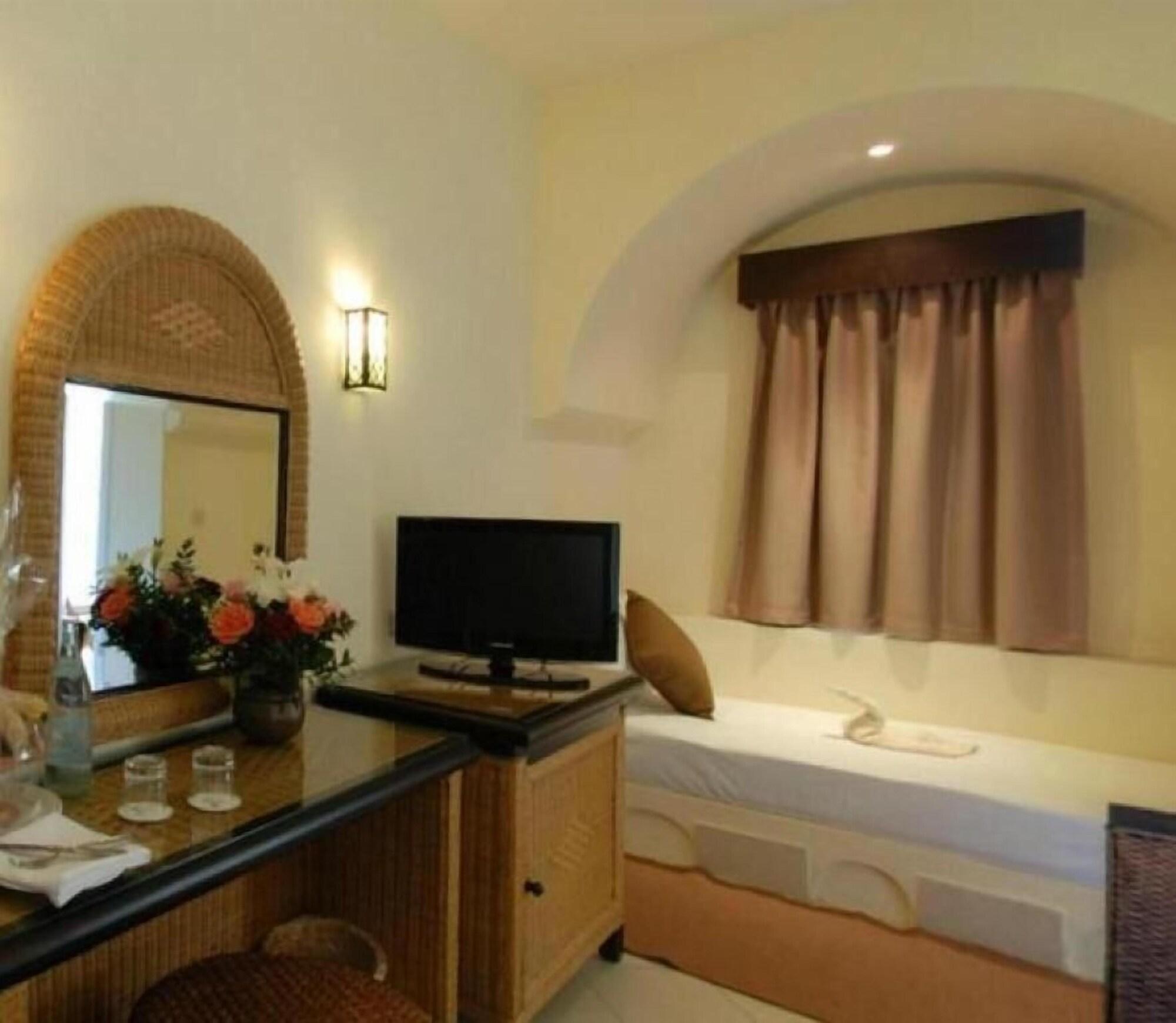 Green Palm Midoun Luaran gambar