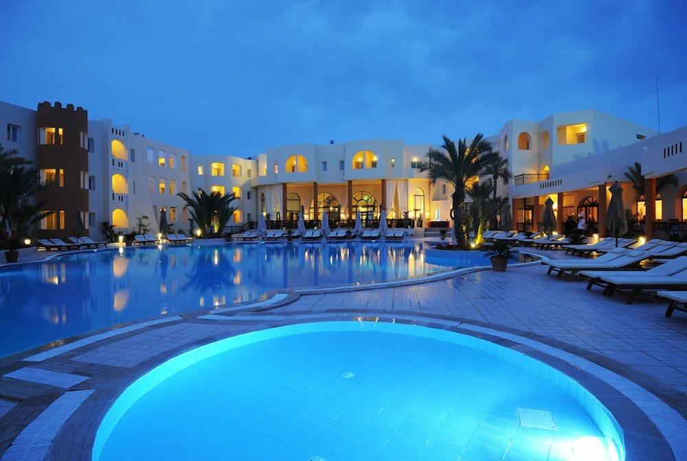 Green Palm Midoun Luaran gambar