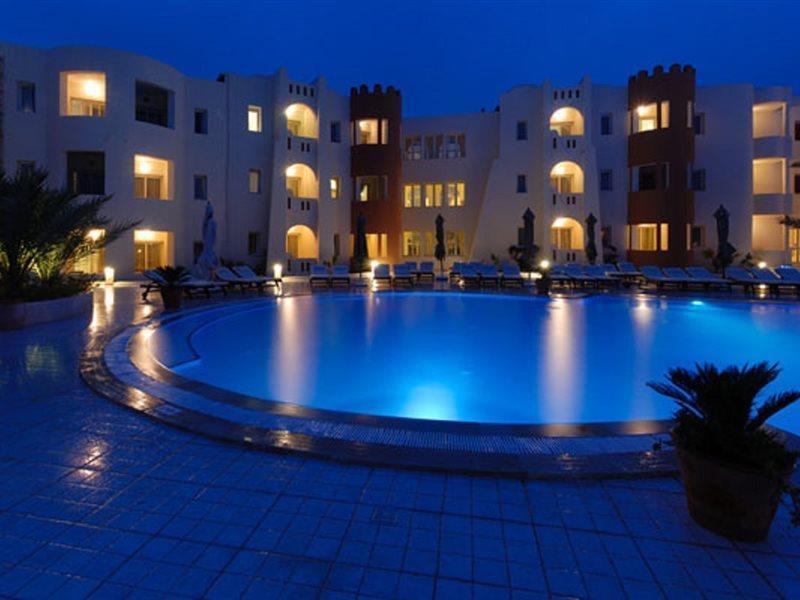 Green Palm Midoun Luaran gambar