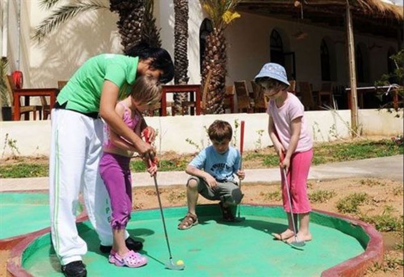 Green Palm Midoun Luaran gambar