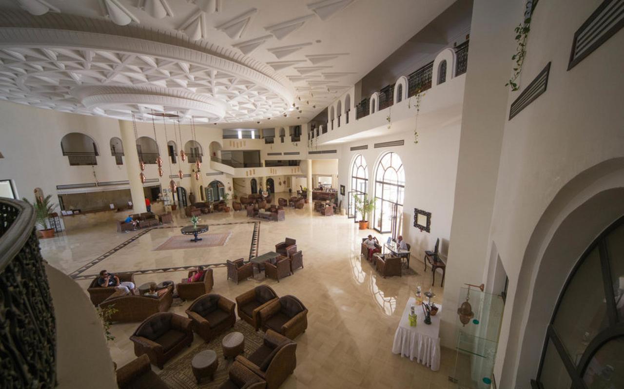Green Palm Midoun Luaran gambar